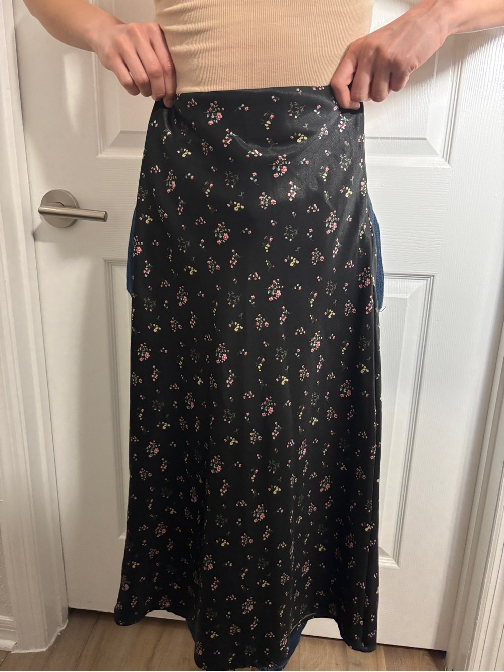 Guess XS Black Floral Slip Skirt - Women's Elegant Midi ballecore